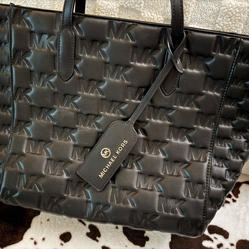 Michael Kors Black Quilted Interior Bag